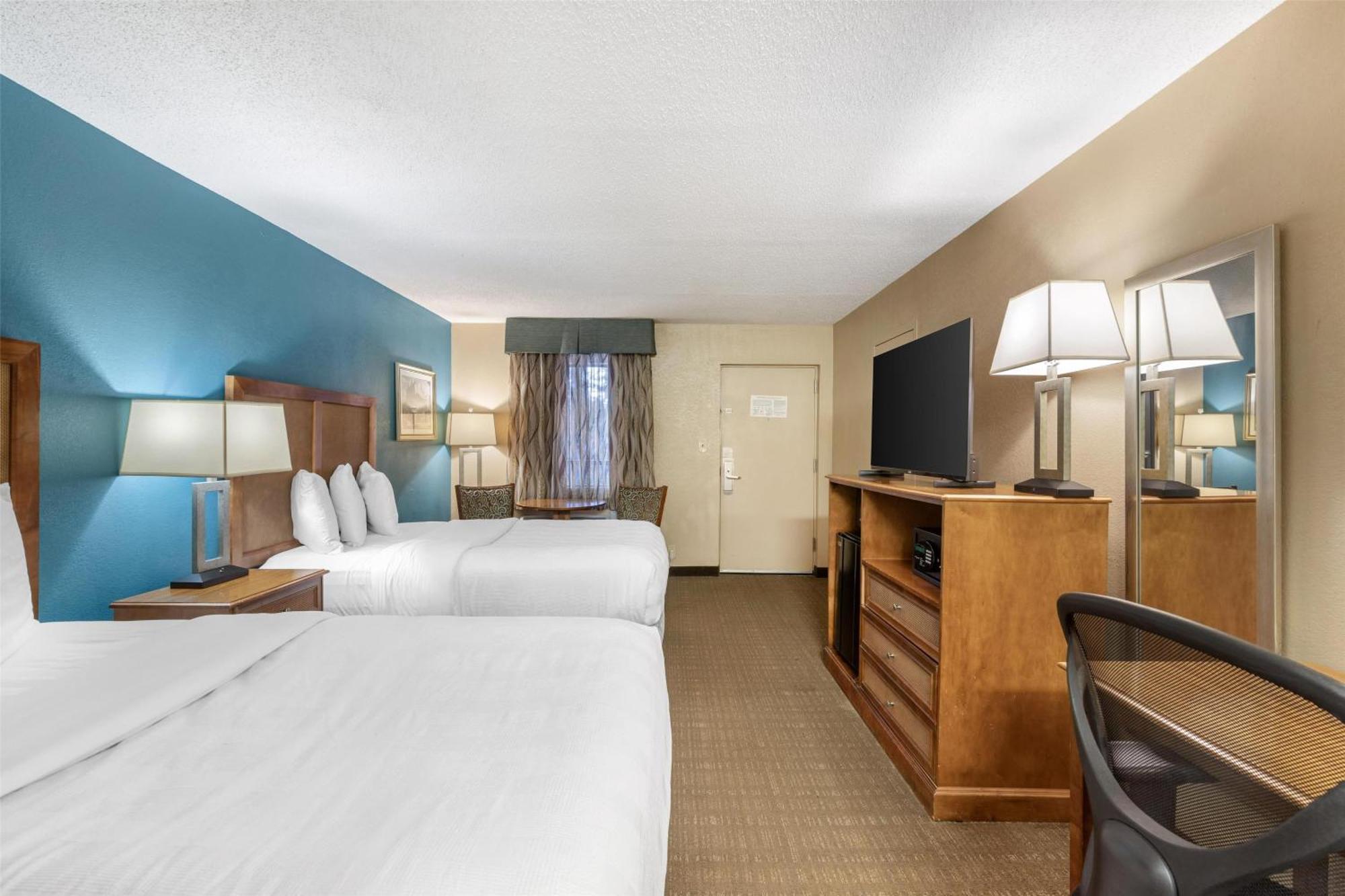 Western Hotel 3*