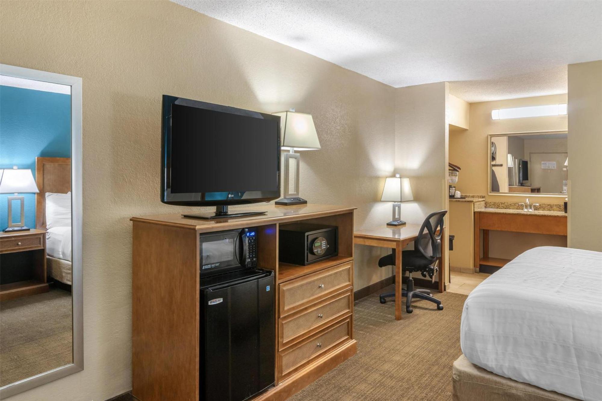 Western Hotel 3*